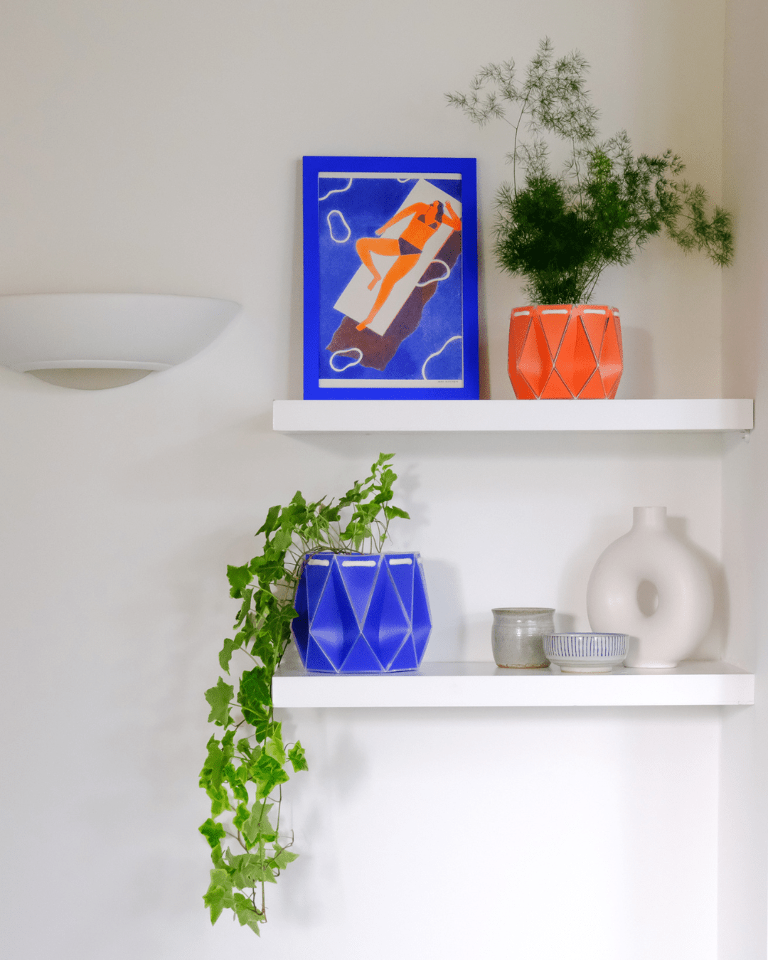 18cm Self-Watering Indoor Plant Pot | Coral - Ivy and Sol