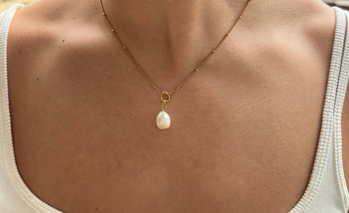 Single Freshwater Pearl Necklace in 18ct Gold Plated | Waterproof Tarnish-Free Jewellery - Ivy and Sol