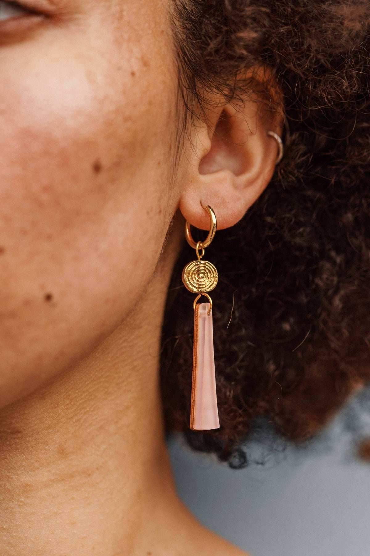 Power Drop Hoop Earrings – Marble White