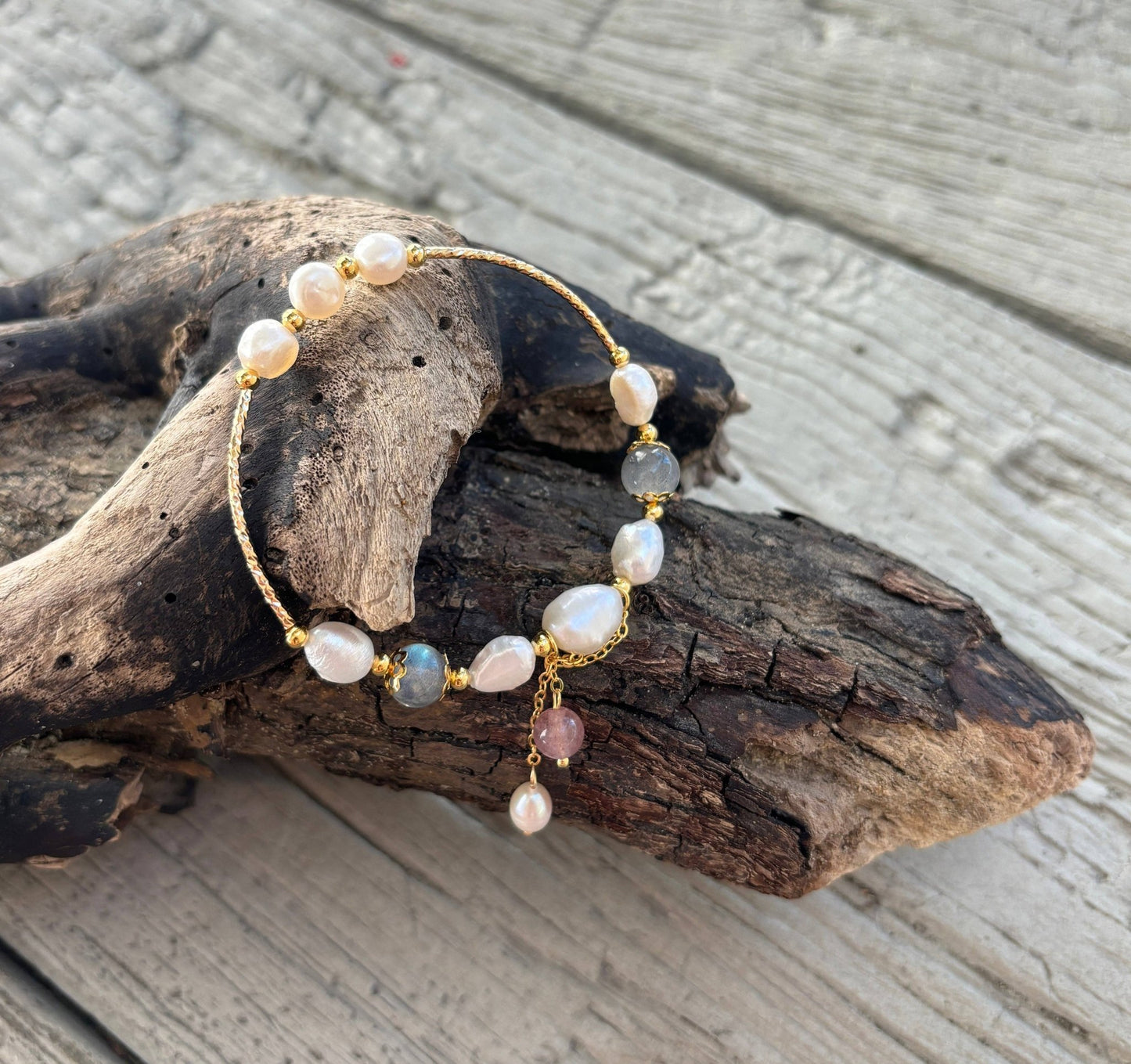 14ct Gold Plated Freshwater Pearl & Moonstone Bracelet | Elastic Gemstone Bracelet UK - Ivy and Sol