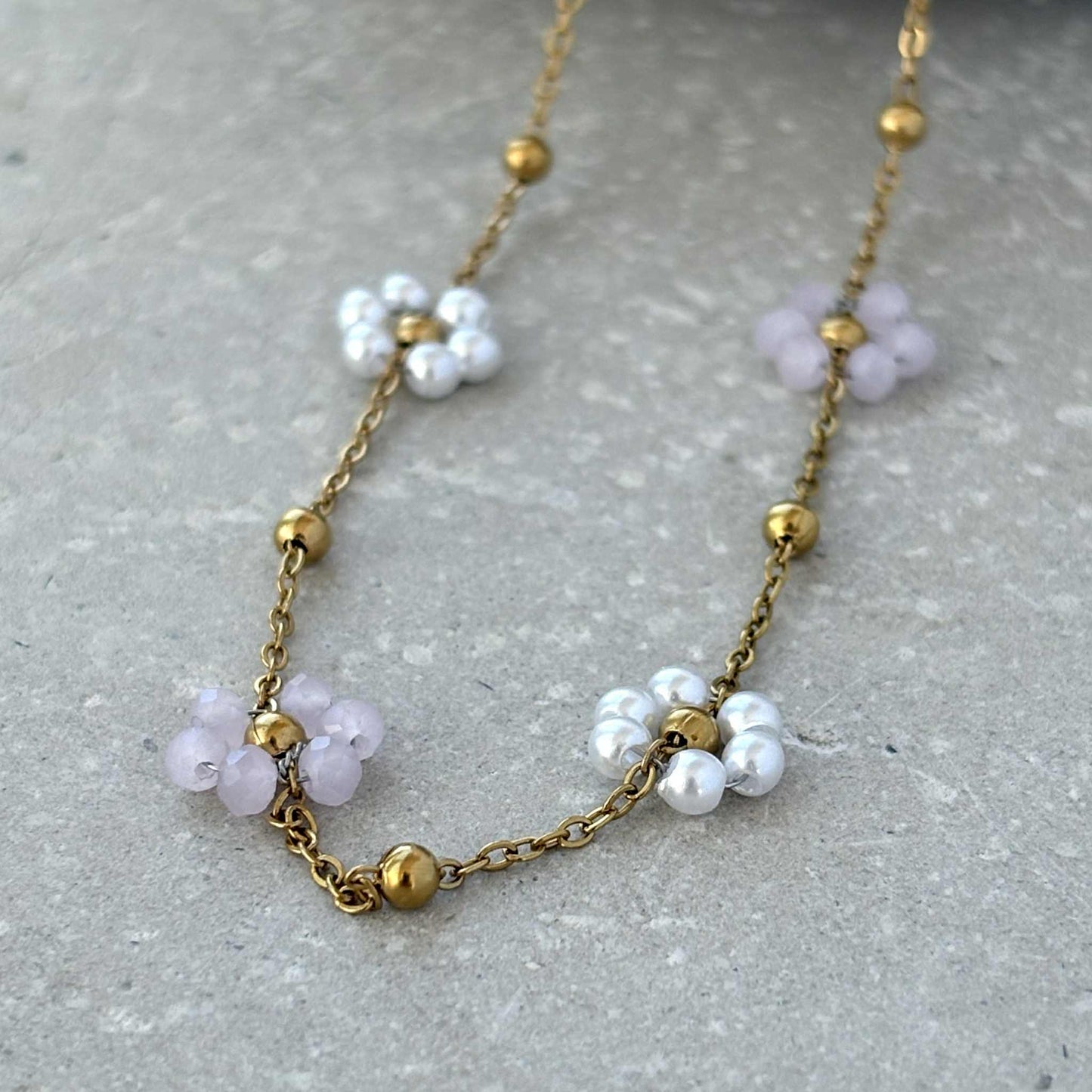 Light Blue Daisy Beaded Necklace | Waterproof Gold Jewellery - Ivy and Sol