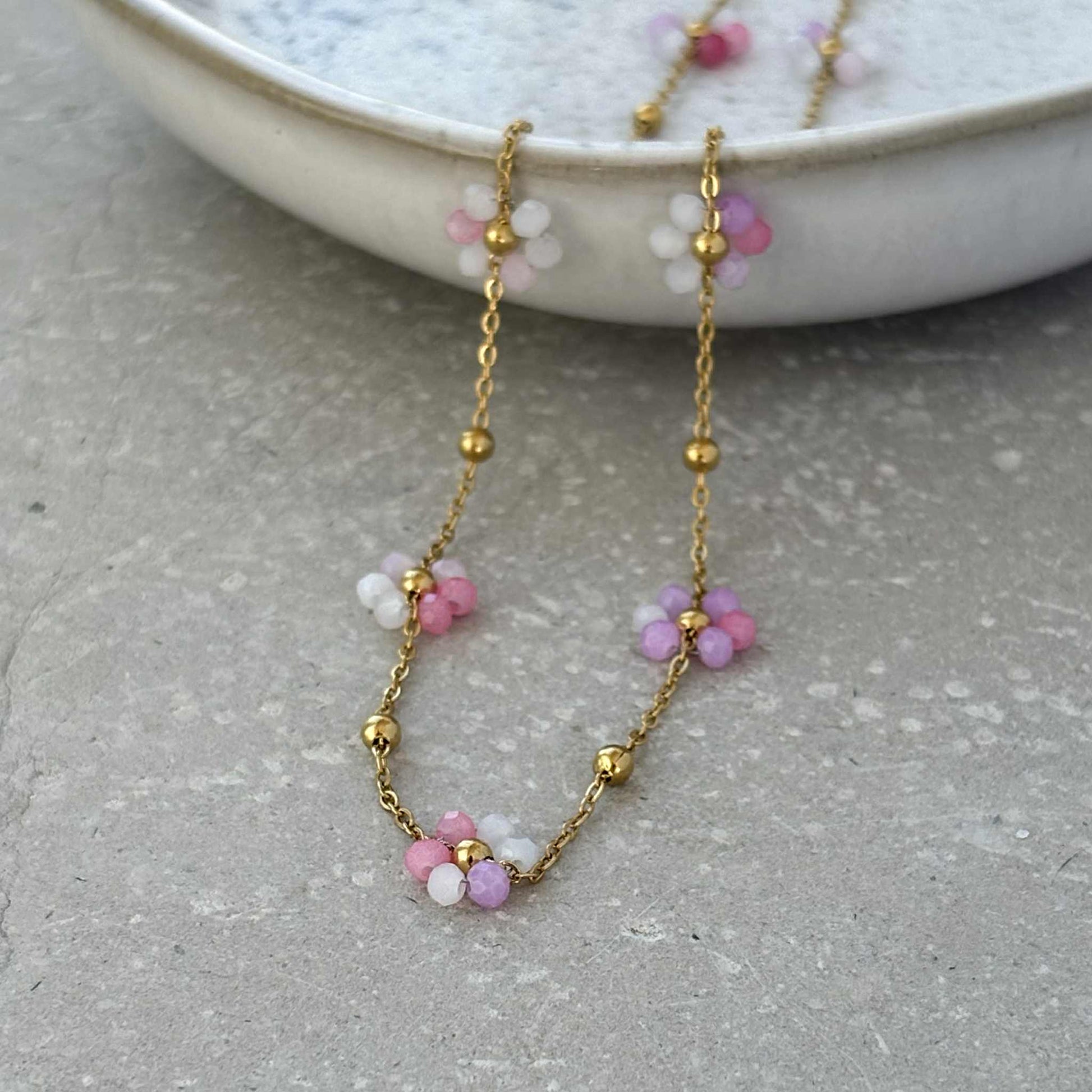 Light Blue Daisy Beaded Necklace | Waterproof Gold Jewellery - Ivy and Sol