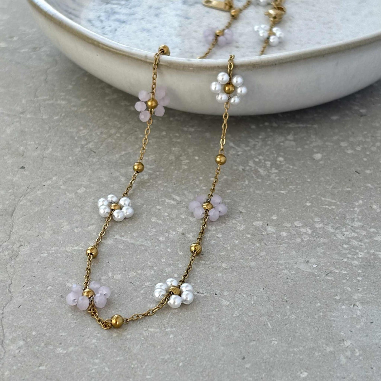 Light Blue Daisy Beaded Necklace | Waterproof Gold Jewellery - Ivy and Sol
