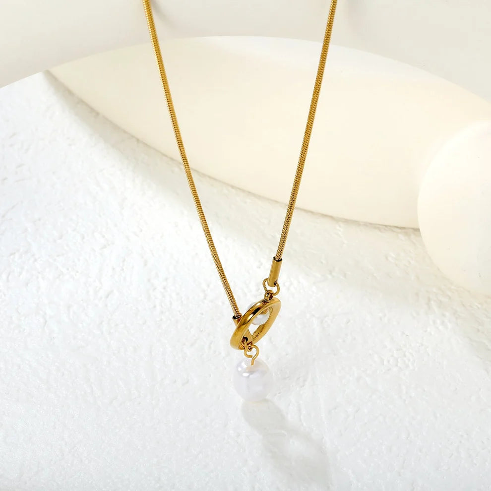 Geometric Pearl Gold Pendant Necklace
