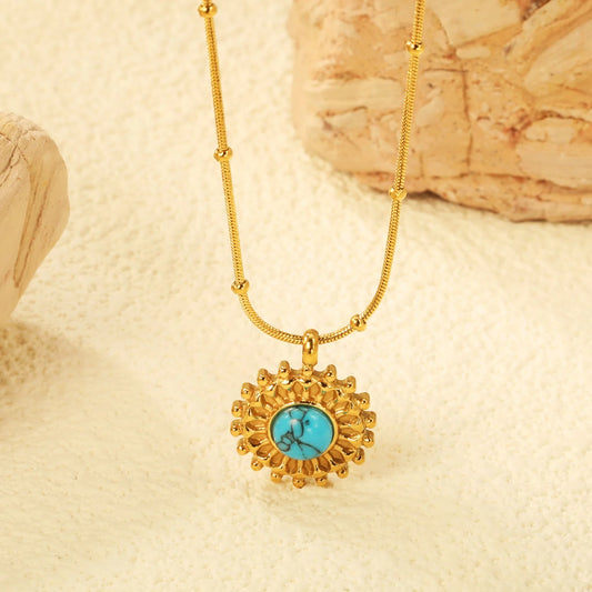 Solana Sunburst Pendant Necklace – 18K Gold Plated
