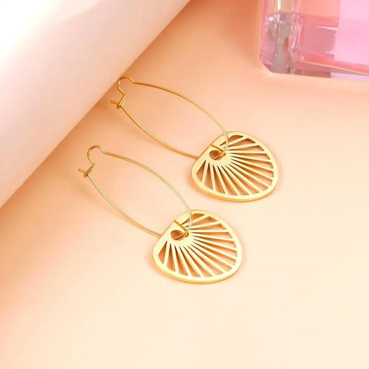 Soleil Fan Charm Drop Earrings – Gold