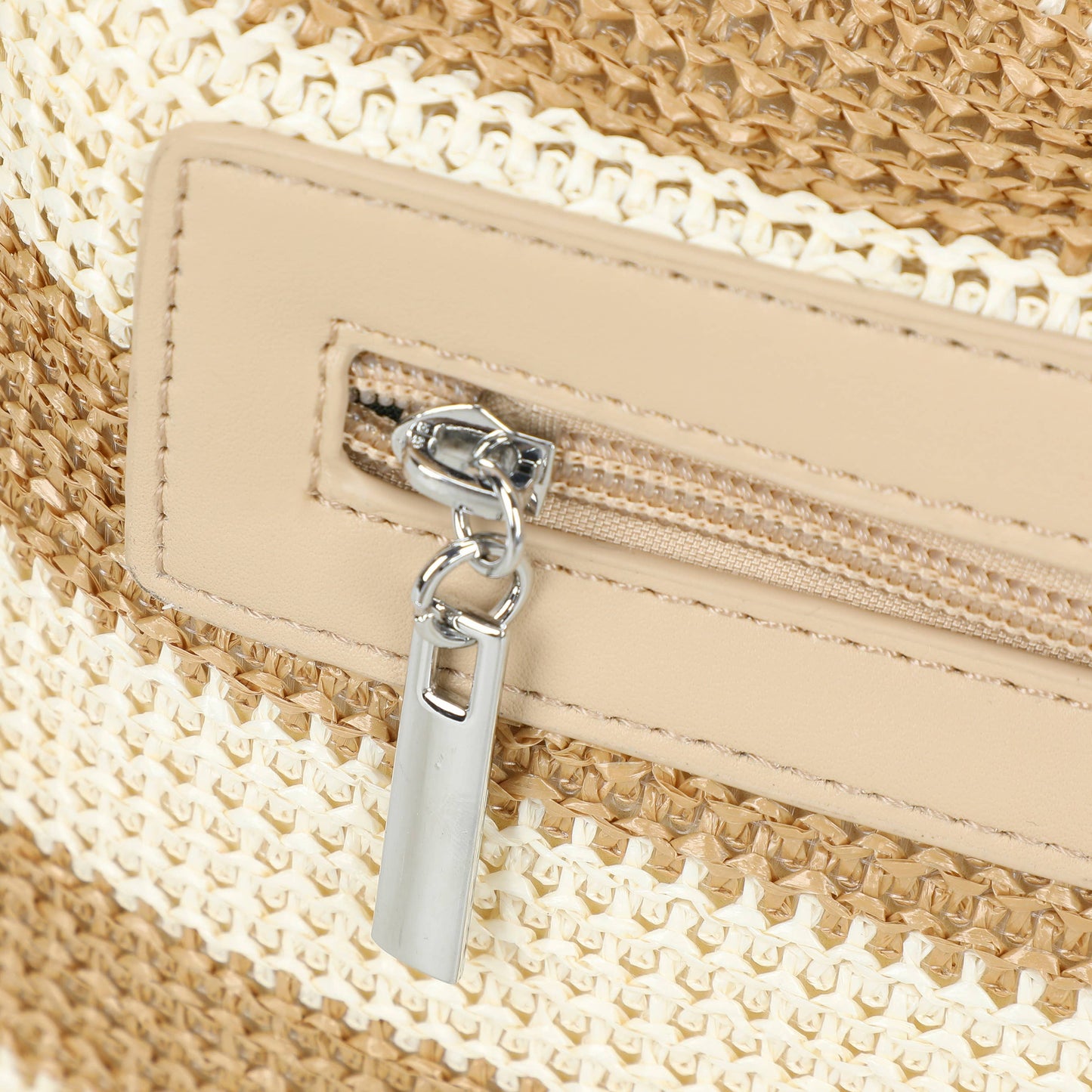 H681-4 Natural Straw Stripe Shoulder Bag with Knot Handle: Khaki/beige